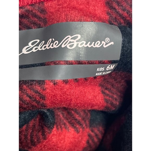 Eddie Bauer Sleeper Pajama Onesie 6 Month Red Black Infant Plaid - Picture 2 of 4